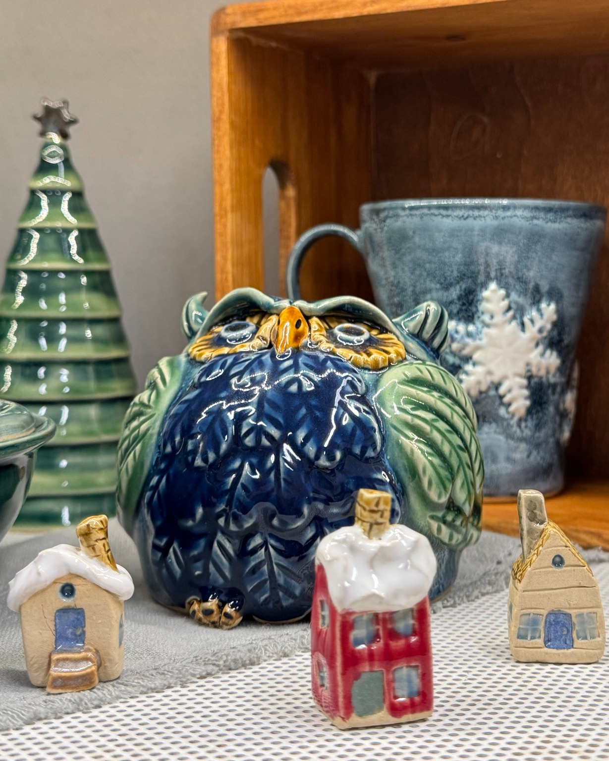 Litet axplock från några butiker på Vintergatan som pågår hela veckan ut t.o.m den 16e november. Butikerna har öppet varje dag 10-18. Utställare i Gallerian, pop-up på gatan. Christians Café har öppet alla dagar likaså Kinnekulle Antique. Välkomna!
.
.
.
#gammaldagsjulmarknad
#läckökinnekulle
#västsverige
#pågångiskaraborg
#julmarknaderivästernorrland