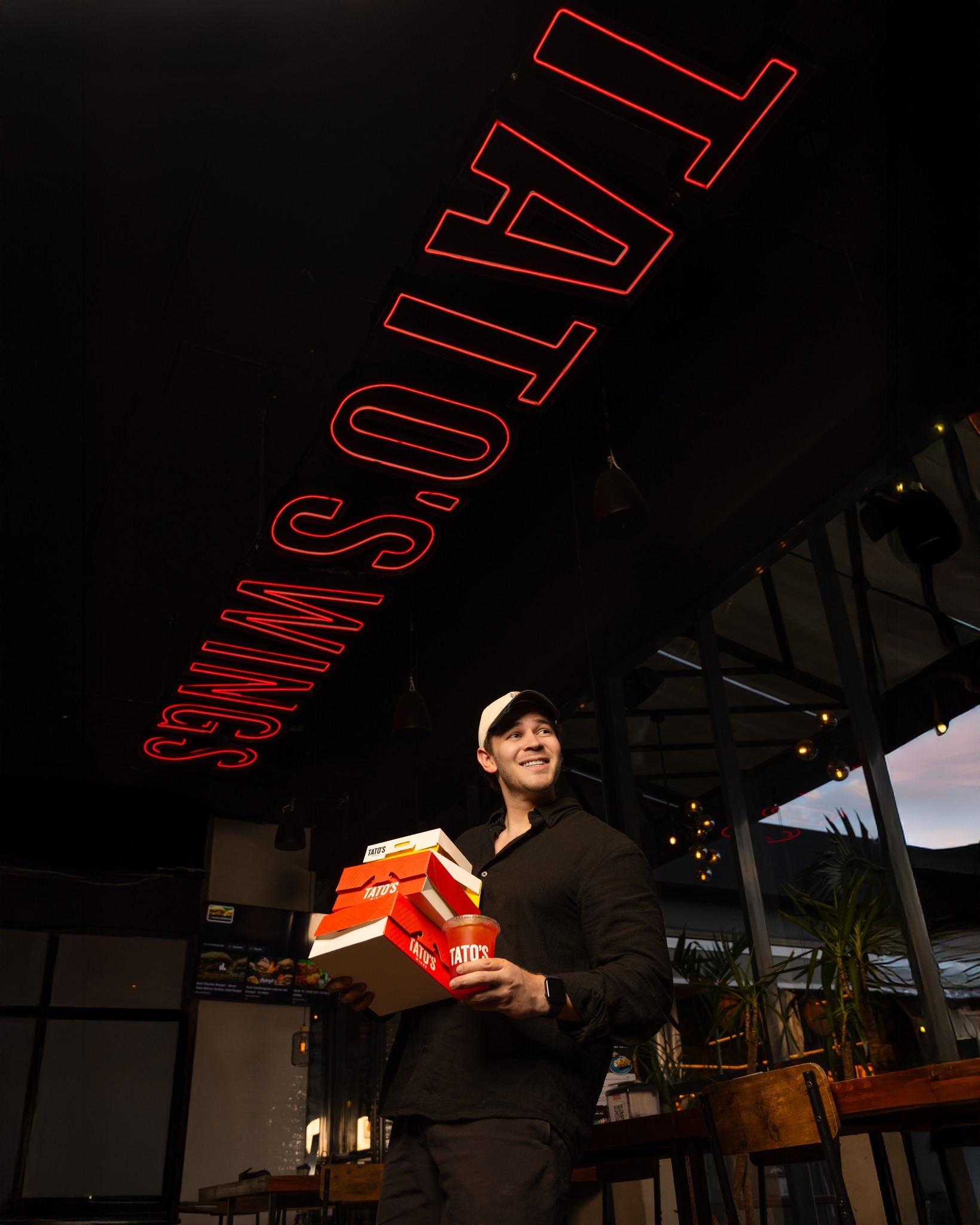 Ese momento cuando te pega el antojo de Tato’s 😮🔥
Buenas noticias:
Lo podés pedir por delivery al 3193-9014 o pasar por pickup. (Llamás, ordenás y lo pasas recogiendo en el restaurante) 🍗