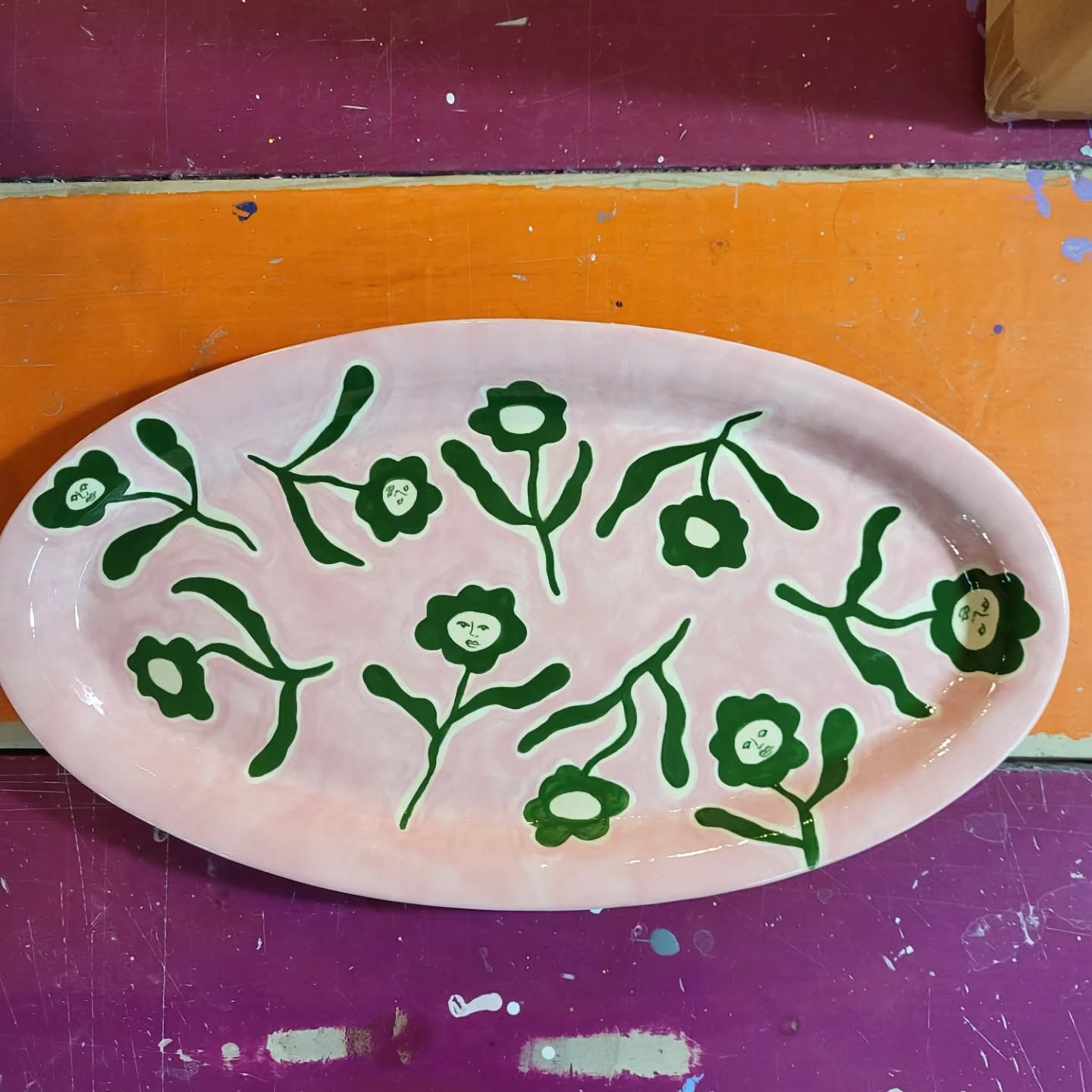 A little lunch time ❤️! A lot of amazing people painting a lot of amazing pieces these days! I am nowhere near finishing posting. Stay tuned for more 😁
Remember to call and book a table to start your creative adventure with us ☃️🎨
#allfireduppaintableceramics #paintyourownpottery #thingstodotoronto #familyfun #etobicoke #etobicokesouth #etobicokemoms #etobicokecentre #torontowest #torontomoms #bloorwestvillage