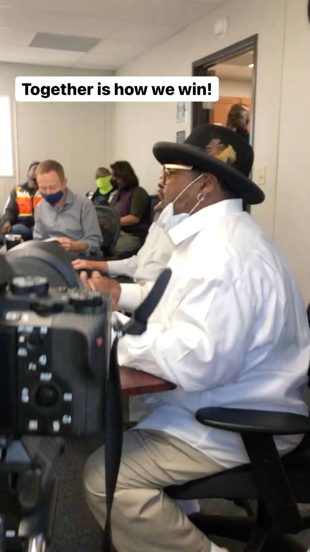 We will get more done together. When people start to go off on their own, and cut side deals it's harder to fight for everyone as a whole. Let's stick together. We can all get work!
.
.
.
.
#crushthegate #bayviewhunterspoint #bayviewhunterspointsf #bayareajobs #bayview #hunterspoint #hunterspointjobs #ifwedontworknobodyworks #aboriginalblackmanunited #abu