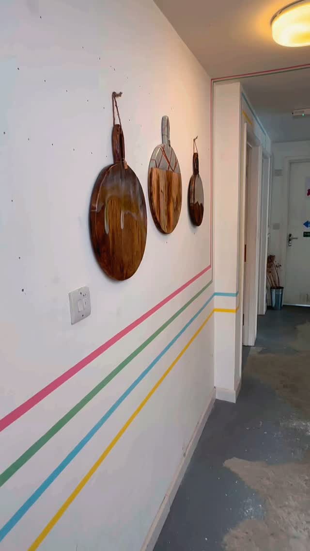 Introducing our new studio! You can find us at Phoenix Craft Studios down Porthmelon Industrial estate.
#newstudio #workinprogress #happyworkplace #newbusinesshome #artisticspace #homedecorgifts #islesofscilly #phoenixcraftstudios @enysandcole