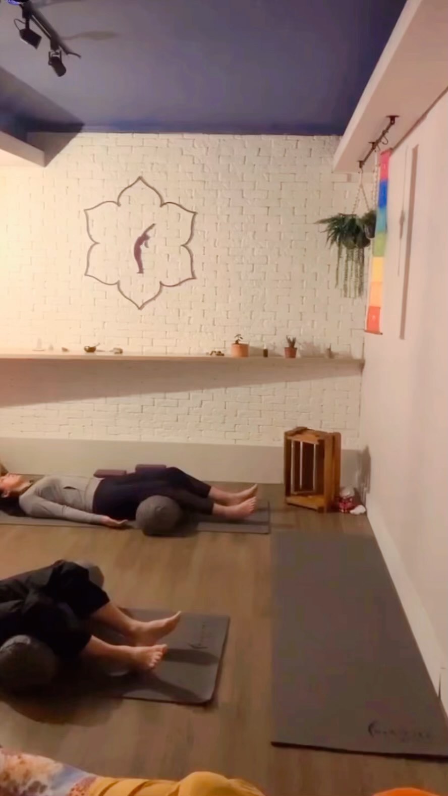 Estúdio completo by Yogi Buda no @manipura_yogapersonal com essa lua 🌑