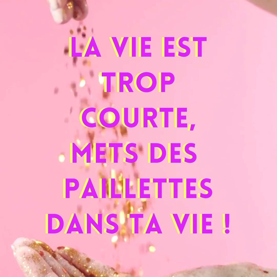 La vie est trop courte, mets des paillettes dans ta vie !
❤️✨❤️✨❤️✨
#premierpas #jefaismonpremierpas #partietroptot #paillettesdansmavie #love #amour #paix #graphisme #rose #triste