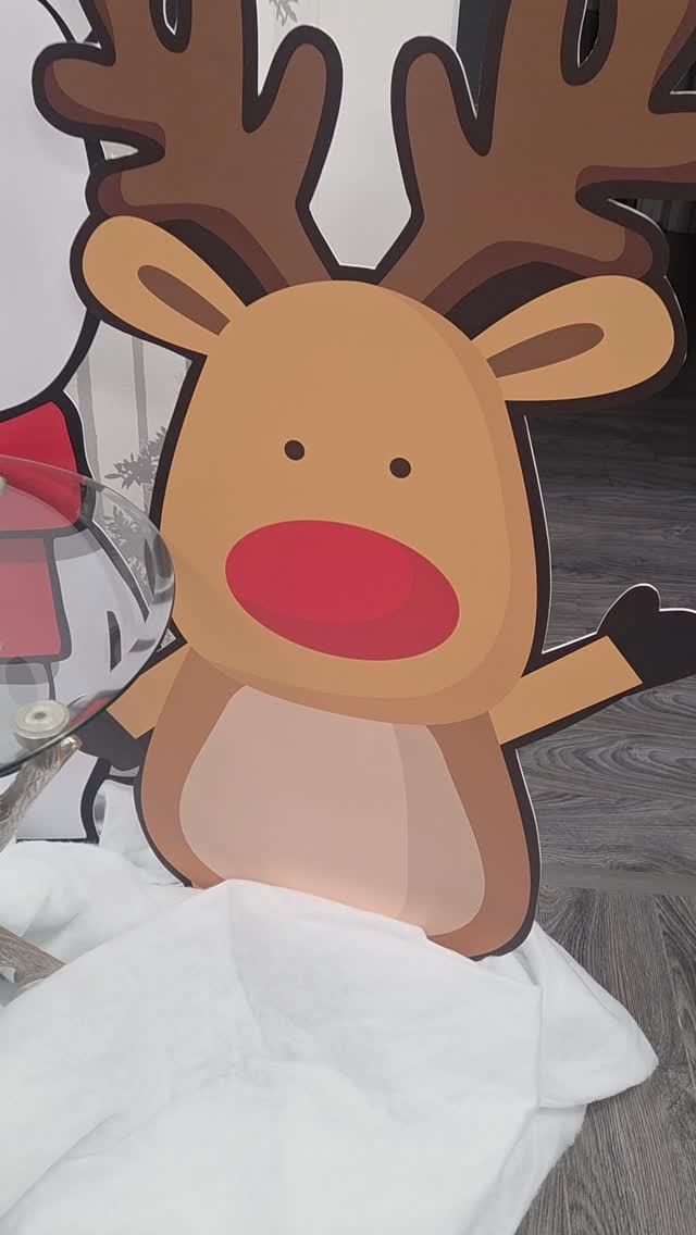 Hello Christmas Spirit Day 🎄🎅❄️
.
.
.
#canadianchiropractor #ontariohealthcare #kingstonontario #ygkfamily #foreveryoungchiropractic #timeforanadjustment #christmasspiritday #donations #raffleprizes #tastytreats #holidaycheer