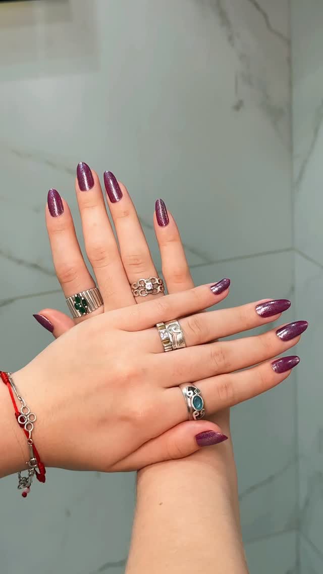 Quem amou essa cor por aqui?
A gente achou bem BEAUTY 💜✨