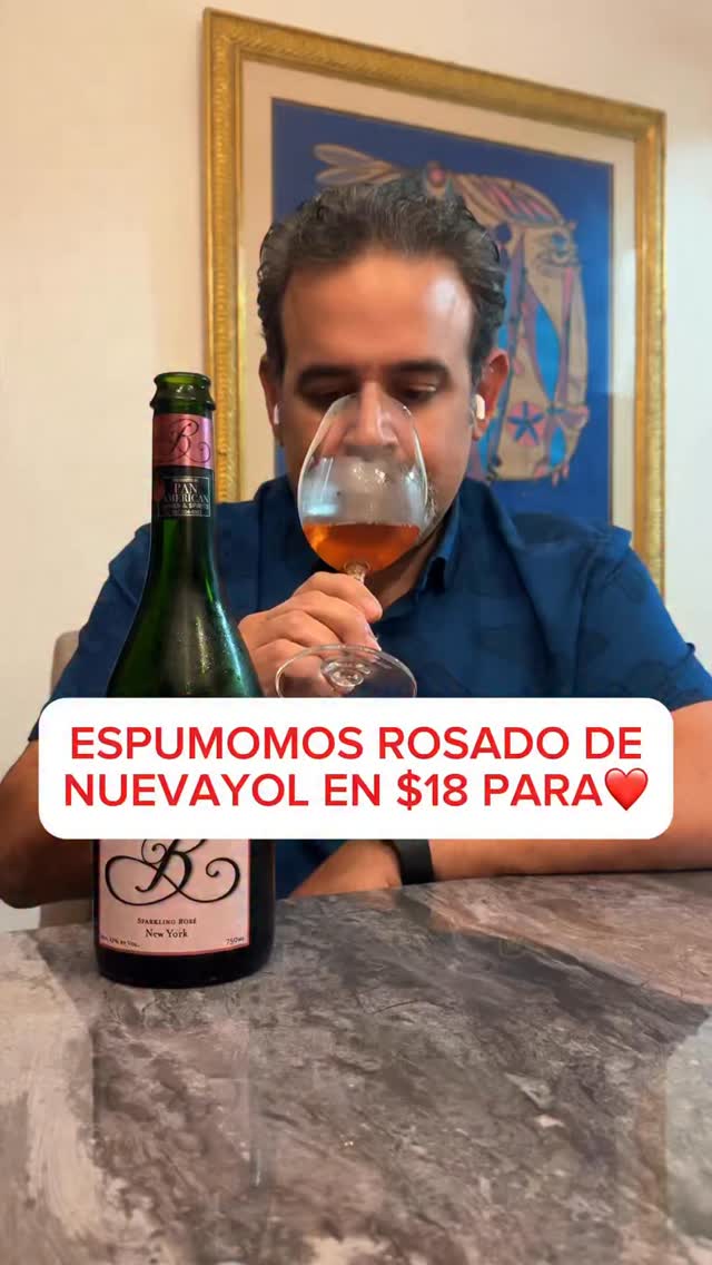 🍾Espumoso rosado perfecto para San Valentín en $18❤️
Búscalo en @todovinopr y celebra el #amor en #sanvalentin con este #espumoso rosado de una bodega de #nuevayork que consigues en #puertorico en buen precio