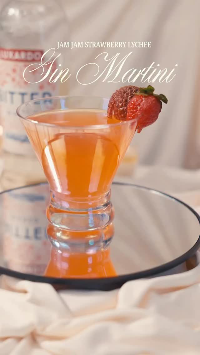 Soft fruit notes meet a refined, bittersweet edge. A Jam Jam Strawberry Lychee Gin Martini by @courtneefutch, crafted with Luxardo Bitter Bianco. 🍓🍸
