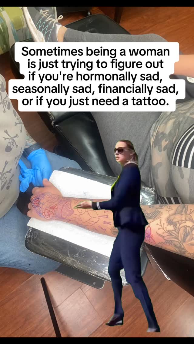 Maybe a tattoo would fix everything? Maybe not… at least you have something pretty to look at💜😁#ladytattooers #tattooartist #tattooedwomen #tattoo therapy #areolatattooartist