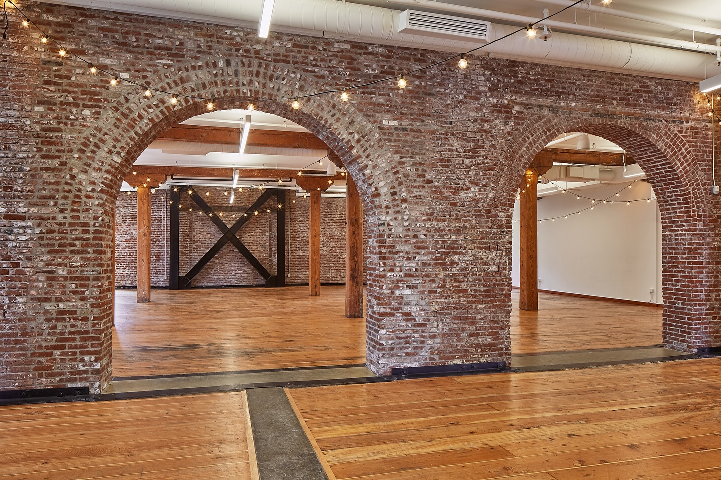 Looking for the perfect venue to host your next event? Whether it’s a market, a seated dinner, a corporate meeting, or a wedding, Irving Street Studio provides a warm yet modern environment to make your event truly special.
Irving Street Studio:
7,000 sq ft of flexible event space
200 guests for dining
300 guests for standing or mingling
200 seats for theater-style
Included with your rental —
Irving Street Studio Boardroom:
480 sq ft of private meeting space
35 guests for standing or mingling
35 guests for dining
30 guests for theater-style
Perfect for intimate meetings, breakouts, or even a get-ready room.
In-house furniture (email us for details)
Full audiovisual package
Catering kitchen
With its cozy yet contemporary atmosphere and prime location, Irving Street Studio is ideal for markets, corporate events, weddings, conferences, and so much more.
Let’s chat about how we can bring your next event to life!
Visit the link in our bio or find us at ecotrustevents.org for more details.
Photo credit: Sally Painter