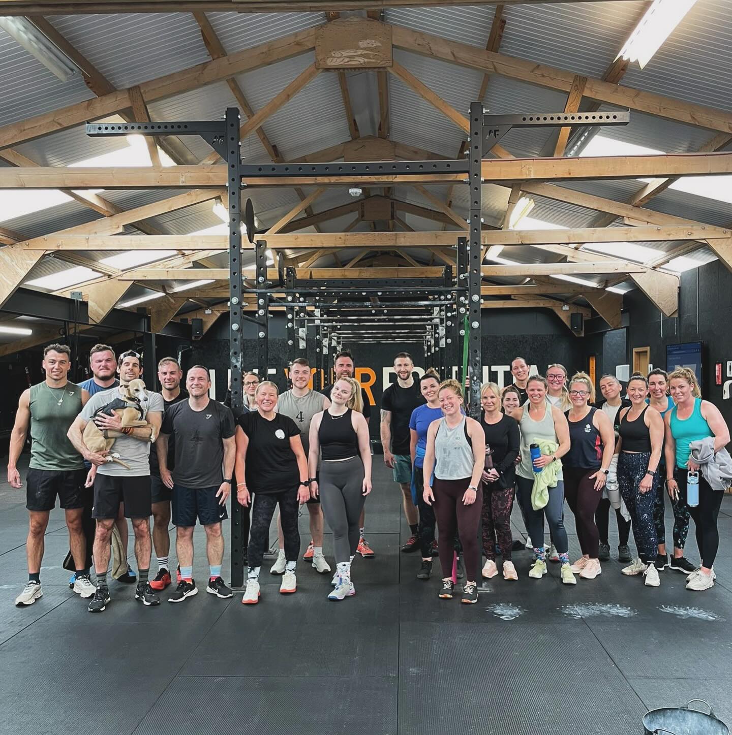 🐓 CHICKEN SHED BANK HOLIDAY 🐓
Got our butts moving this Monday with a Sweat(y) session at the shed.