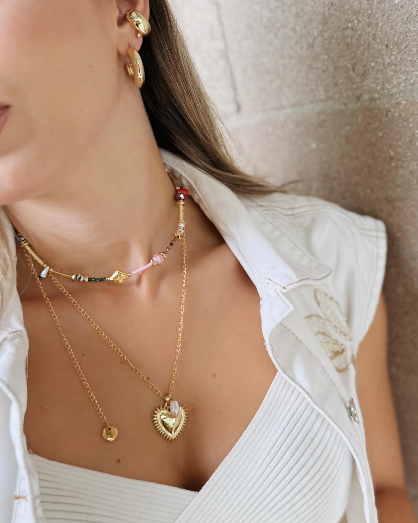 Mezcla, combina y hazlo tuyo! ✨
Nuestro collar graduable 3 en 1 y la pulsera Graduable están diseñados para que los uses juntos o por separado, como más te guste 💫 🛒 Todo disponible en: www.luminisaccesorios.com