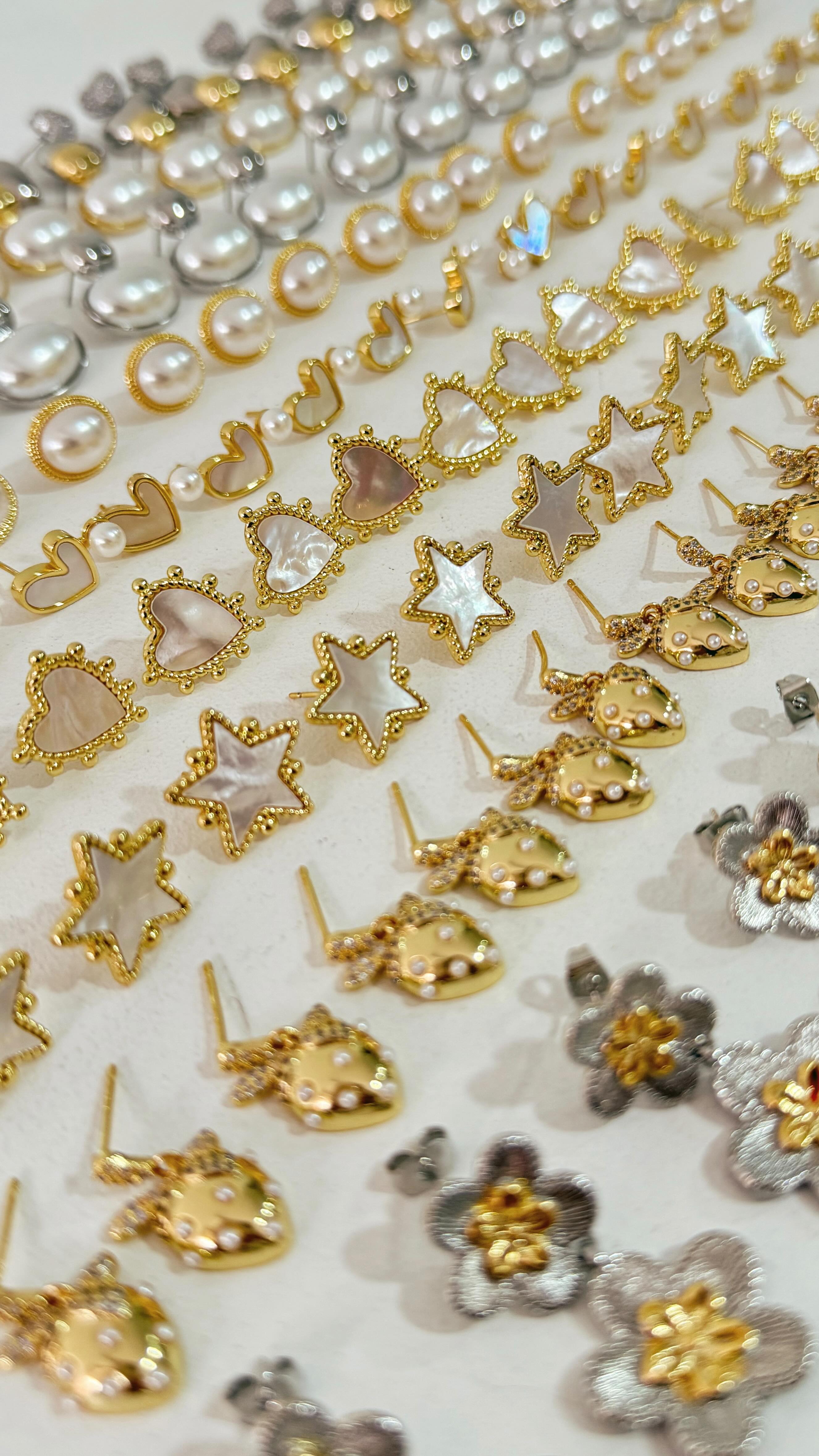 Referencias que podrás encontrar en nuestra página web www.luminisaccesorios.com 💛 💛Ventas al detal y al por mayor ¡Contáctanos!