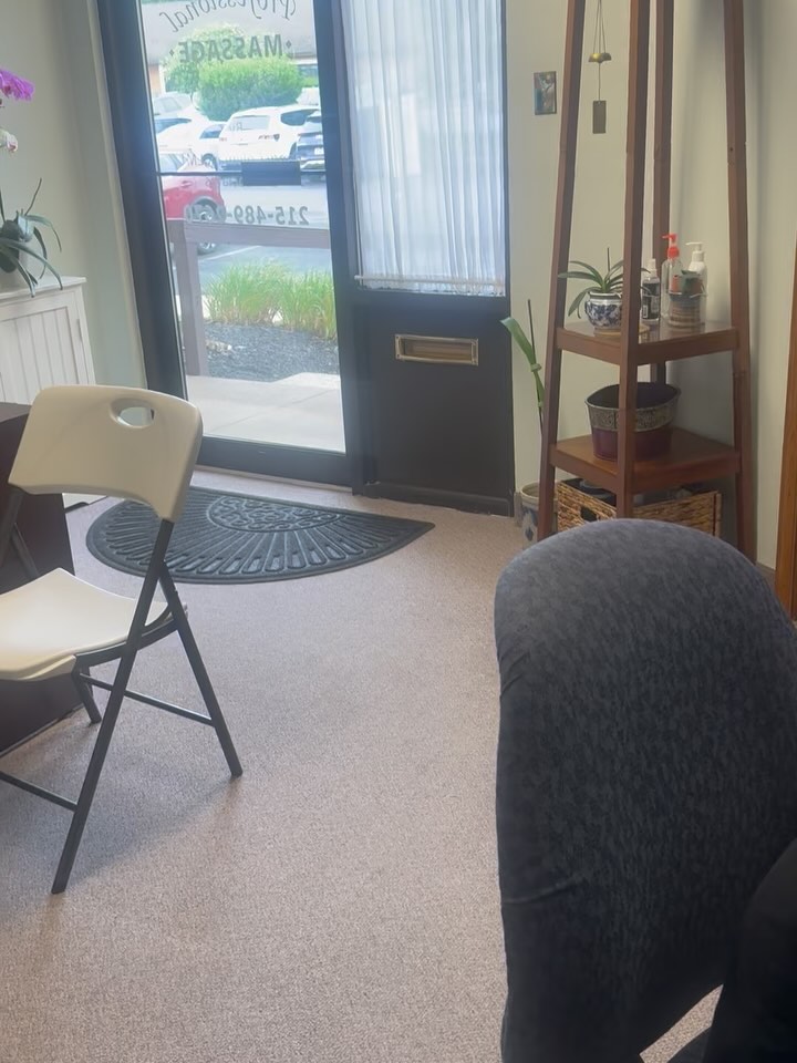 Just because school is over doesn’t mean the work stops.
#hardworker #massage #chalfontpa #doylestownpa #schoolisoutforsummer