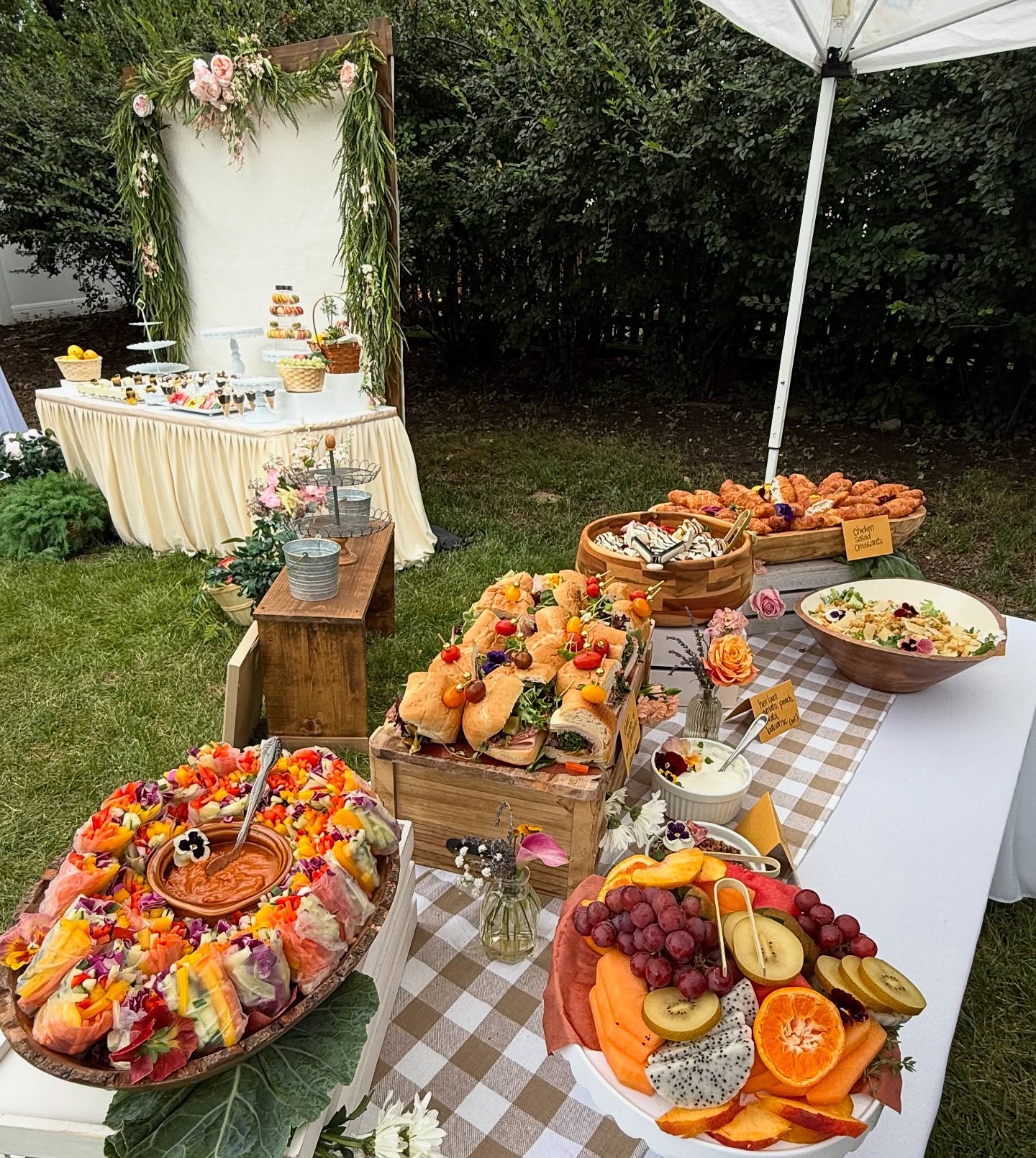 A colorful baby bouquet shower (pre-intense heat!) 🌸🌸🌸