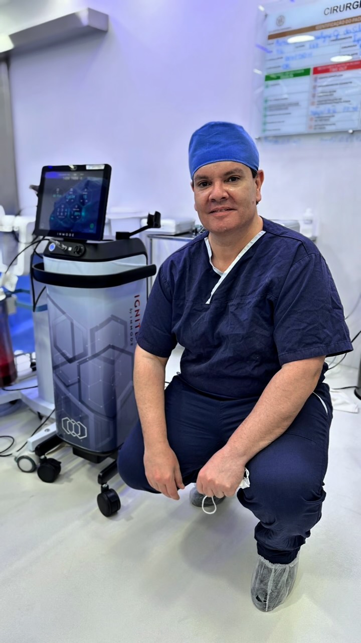 Tecnologia de ponta, agora na nossa clínica!
O Ignite Quantum, procedimento inovador que chegou ao Brasil em junho, já está disponível por aqui.
Combinando resultados surpreendentes com o máximo de conforto, essa nova tecnologia eleva o padrão dos tratamentos não invasivos.
Se você busca rejuvenescimento com segurança e eficácia, o Ignite Quantum pode ser o seu próximo passo.
📍Agende uma avaliação e venha conhecer de perto essa novidade!
#IgniteQuantum #TecnologiaEstética #cirurgiãplástica #santos #cirurgiaplasticaemsantos #baixadasantista #estética