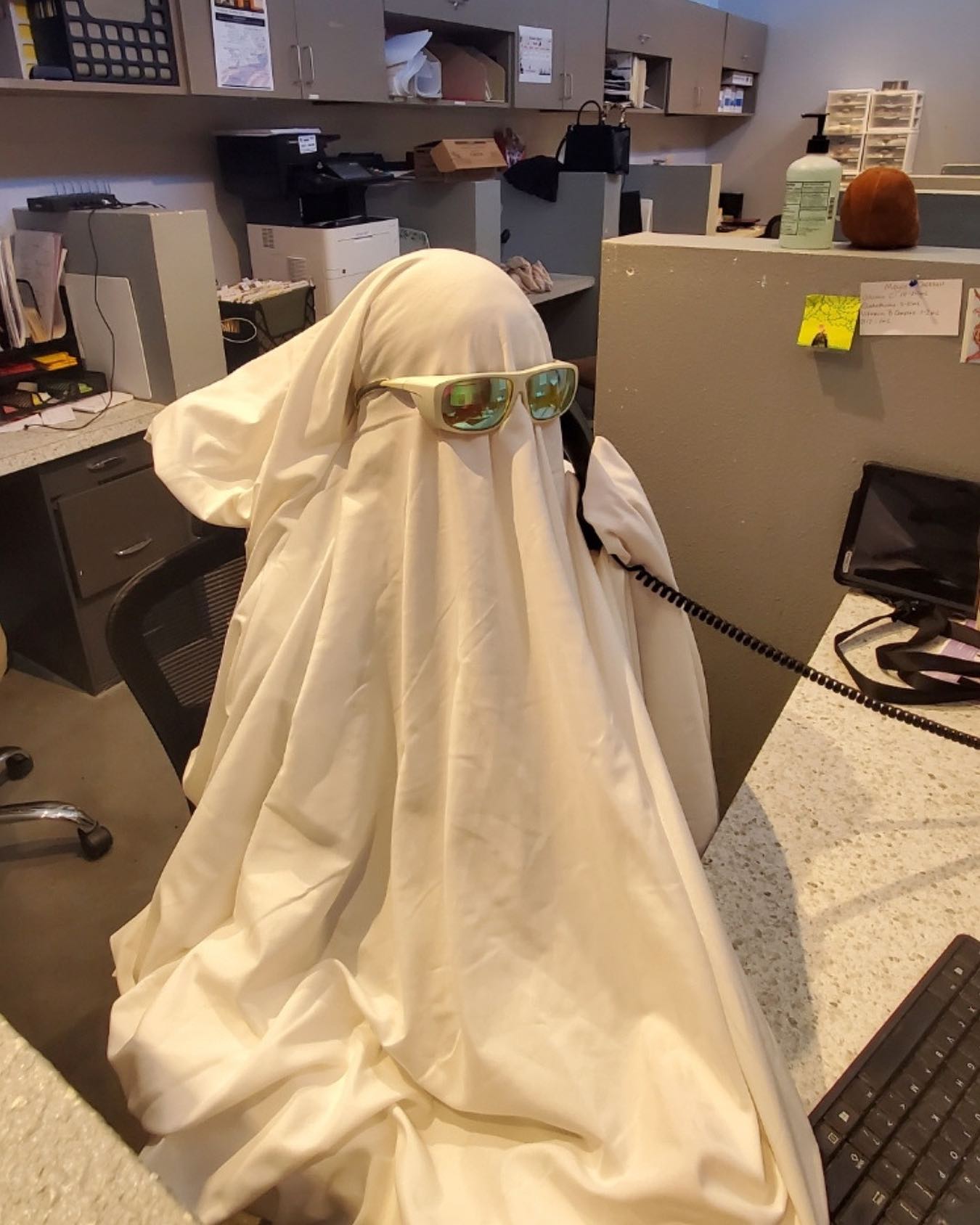 This is how we answer the phone when you book for Boo-Tox Week, btw…
👻 BOO-TOX Week is Here! (10/27–10/31) 👻
💉 20% OFF all fillers, Botox, & skincare favorites 💕
🪡 Thread Lift – just $750 (Reg. $2,500!)
Join our BOO-TOX Party!
Halloween, 10/31 from 3–5 PM
🧡 Dr. Hu will personally be performing injections!
Only 20 spots available — first come, first served!
Reserve your spot today: 520-618-0232
#ReNew360 #TucsonArizona #BooToxWeek #BooToxParty #HalloweenGlow 🦇