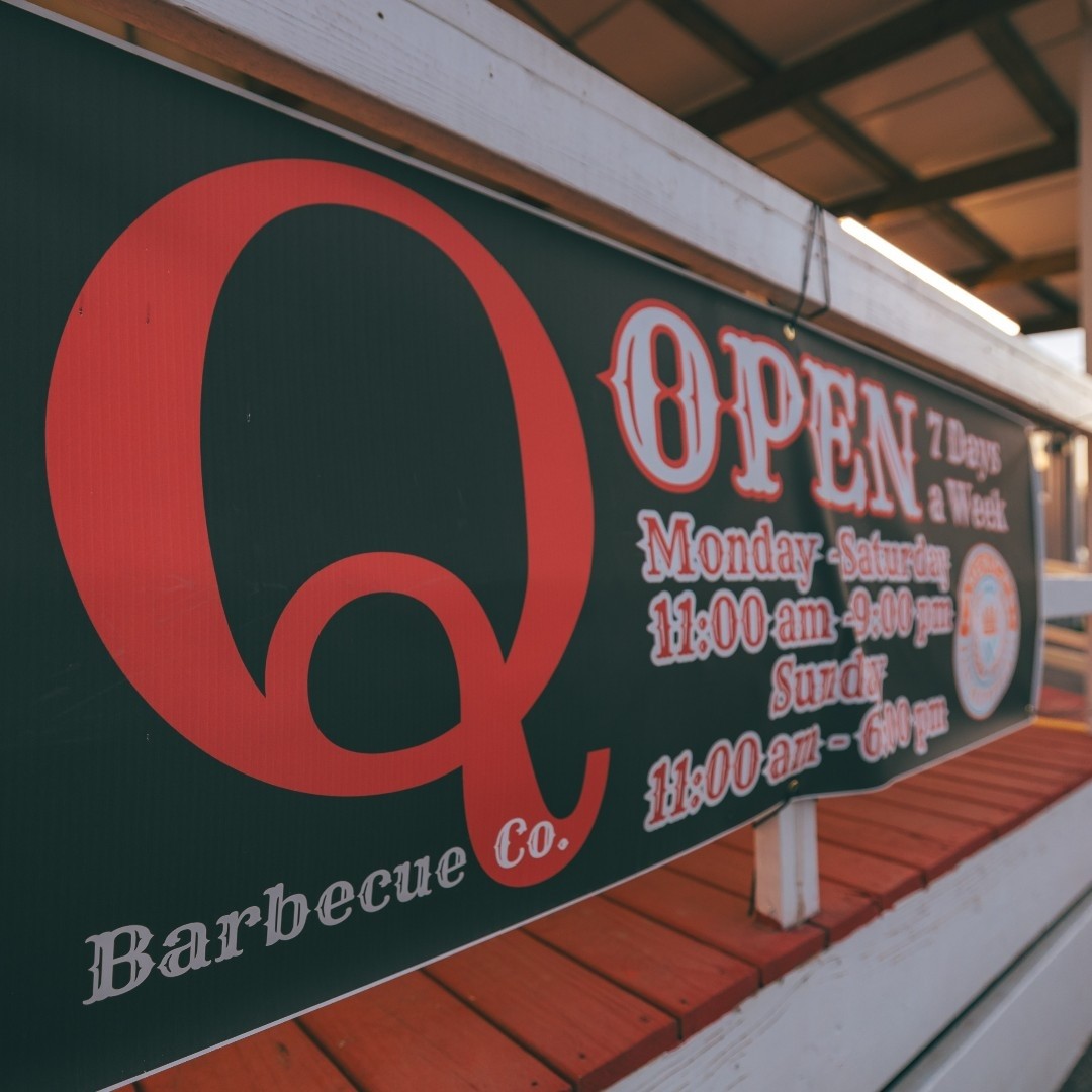 Road tripping the Natchez Trace? 🚙🔥
Stop by Q Barbecue Co in Collinwood for classic Southern barbecue and mouthwatering specials that make every bite worth the trip! 🍖🤤 #NatchezValley