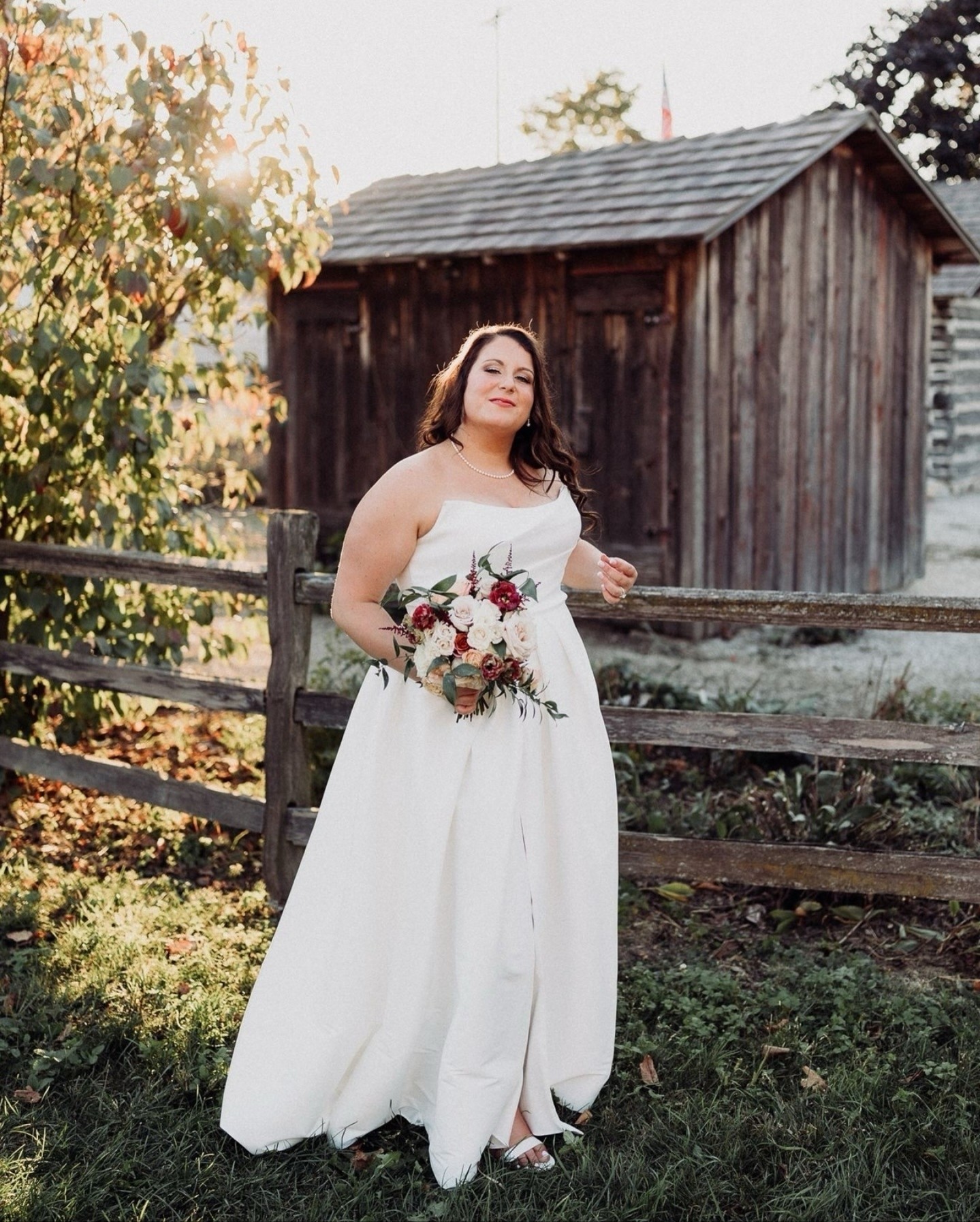 The calm, the joy, the commitment.
Start planning yours today — book now!
Makeup: @pinmeupchicago
Photography: @amandajenphotography
Bridal Dress: @rarebridalbar
Rentals: @gertrude_evelyn
Flowers: @flowersfordreams
Cake: @blackbirdbakeryburlington