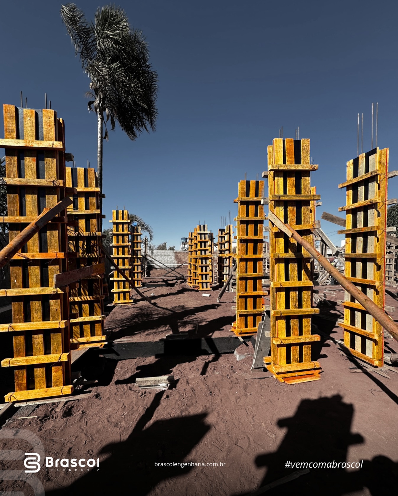 Quem conhece, escolhe a Brascol!
Pilares em execução, mais uma obra tomando forma com excelência e compromisso!
Brascol, Confiança que constrói! 🏡✨
#AltoPadrão #ExcelênciaEmConstrução #VemComABrascol #obrasdealtopadrão