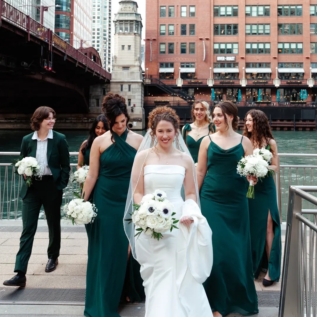Glam squad activated! ✨
Click the link in our bio to schedule your bridal preview!
Hair & Makeup: @pinmeupchicago
Venue: @riverroastchi
Planner: @bwstudio_events
Photography: @thephotoslaurentakes
Dress: @dianasbridal
Bridesmaids: @shoprevelry
Suits: @menswearhouse
Floral: @branchingoutchicago