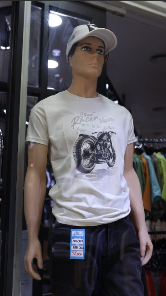 ¿Estás listo para el #Verano? 😎🔆
@stoneadrogue , @equustienda , @waiting_adrogue , @localsonly.ok , @levis y @officialurbanik te esperan con lo mejor 🔝
Todo lo que necesitas, esta en Boulevard Shopping 🛍️