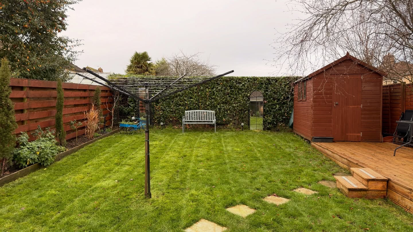 ✅ Job Complete 🌿
A fresh grass cut and a light trim on the laurel hedge, leaving the garden looking neat, tidy, and well cared for.
This maintenance visit was ideal for a customer who finds it difficult to keep on top of the garden themselves — everything is now in great shape and ready to rest until spring 🌱❄️
Last grass cut of the season, and it’s been left looking spot on 👍
📩 Get in touch for reliable garden maintenance.
#JobComplete #GardenMaintenance #GrassCutting #HedgeCutting #LaurelHedge #TidyGarden #AutumnGarden #WinterReady #GardenCare #HappyCustomer #LocalGardener