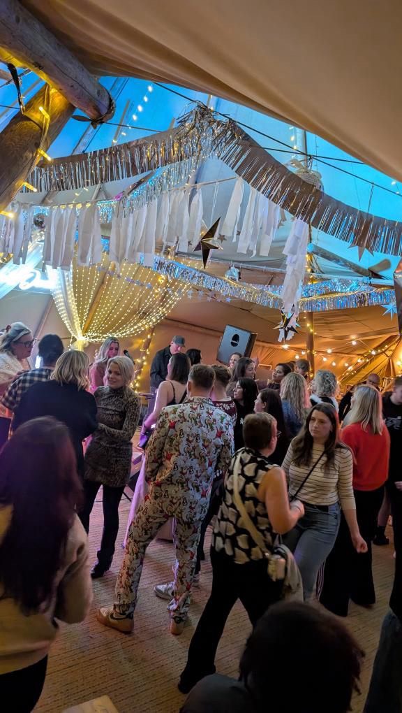 Just imagine…
It’s the last weekend before Christmas, you and your pals stumble into @nordicbarco, grab a drink and find yourself on the dance floor! Cassette Roulette are dropping banger after banger and all of a sudden that Christmas spirit hits you… No work on Monday, just the most magical time of the year!
You’ve done it, it’s Christmas! Don’t dream, believe! We’ll see you later, Derby! 🎄
@nordicbarco @derbylive @samitipi @mambomobilebars @taraknott_
#NordicBarDerby #Christmas2025 #LiveMusic #FestiveFun #DerbyChristmasSwitchOn #derby #derbydaysout #derbyshire #visitderby #visitderbyshire #corporateeventsuk #corporate #eventhire #functionband #weddingband #weddingmusic #weddingmusicians