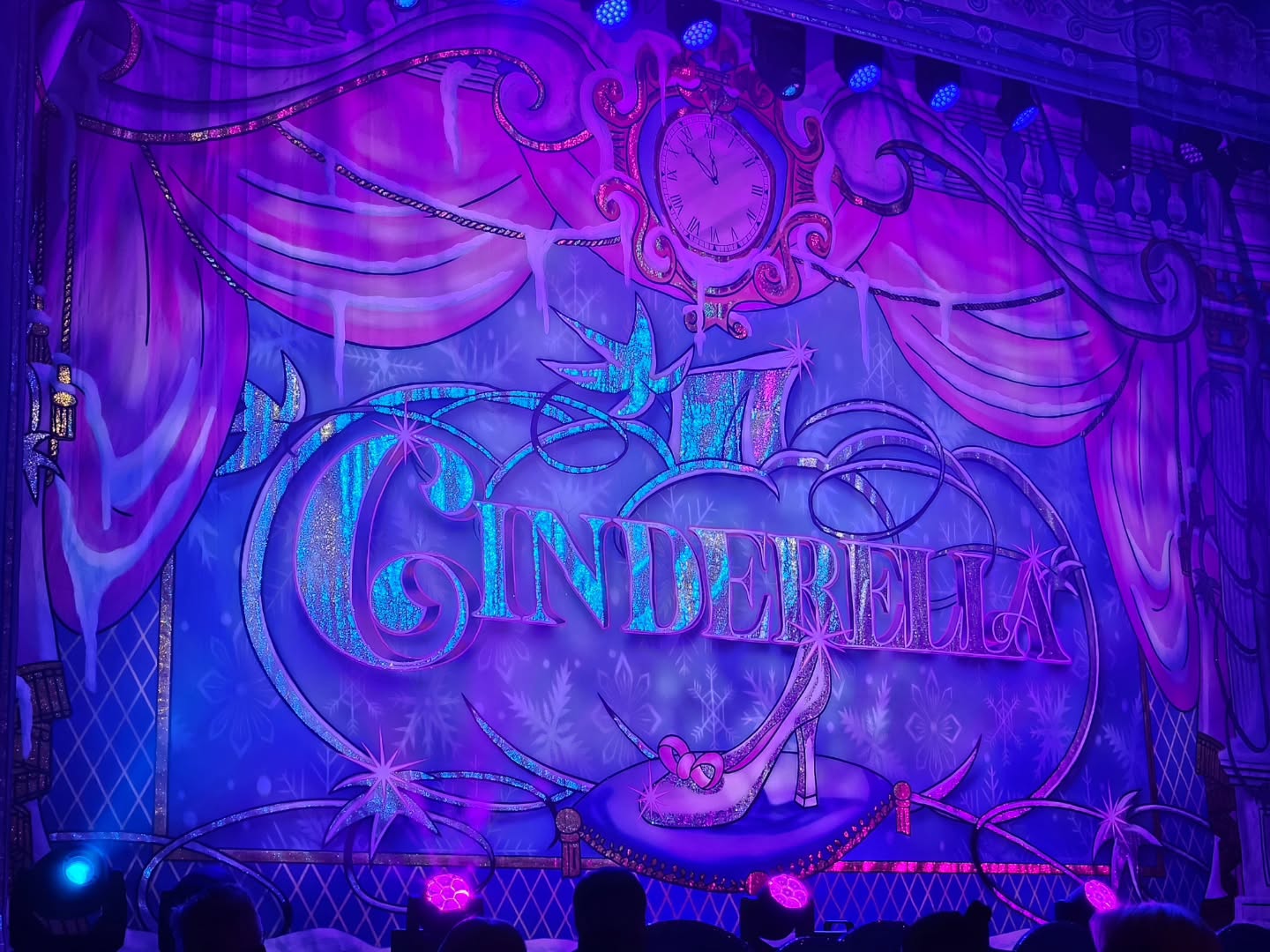 So very proud of my gal pal @shelleyannerivers as one of the step sisters in Cinderella. Hilariously funny. ❤️