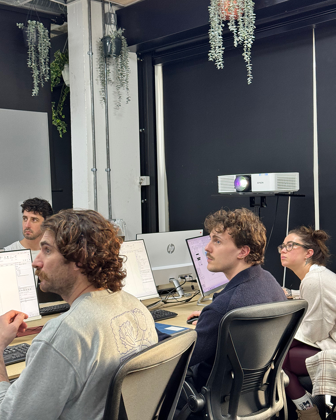 Kickstart Your Creative Year 💡
2026 is here, now’s the perfect time to plan your next steps. Whether you want to learn new skills or sharpen your existing ones, our designer software courses give you the hands-on experience to start the year with confidence, creativity, and momentum.
#LondonSoftwareTraining #Design #DesignSoftware #NewYearGoals