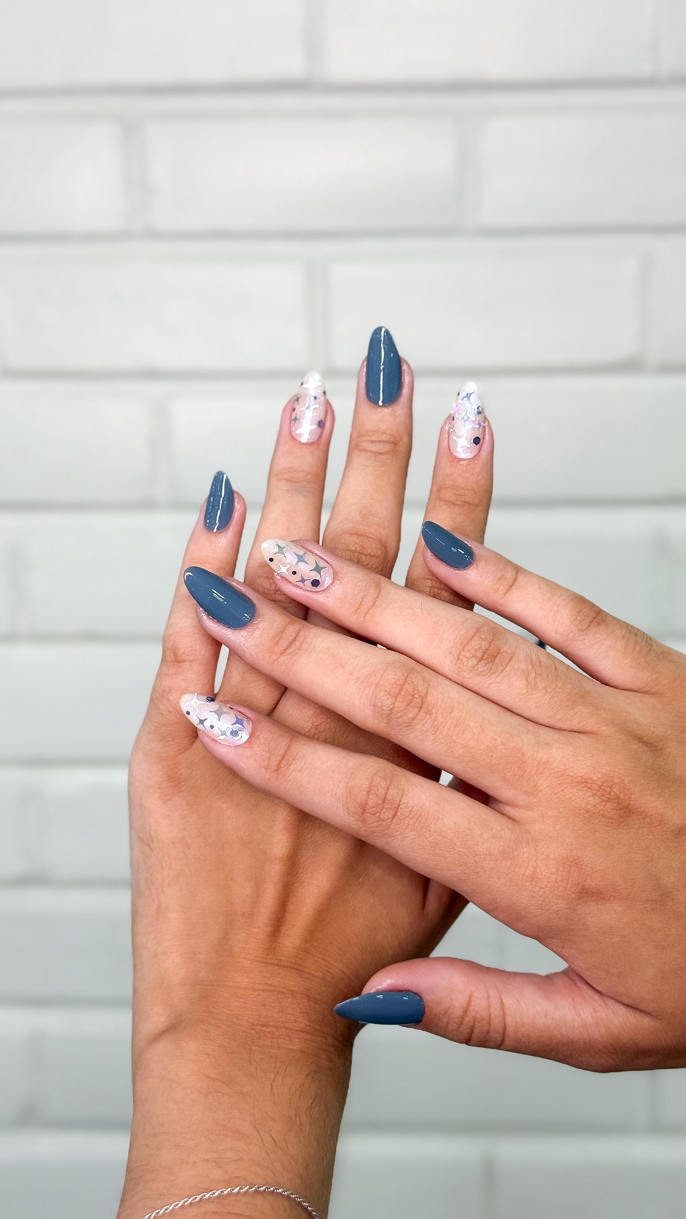 Nail Inspo! ✨
Quem mais ama unha temática assim? 💜