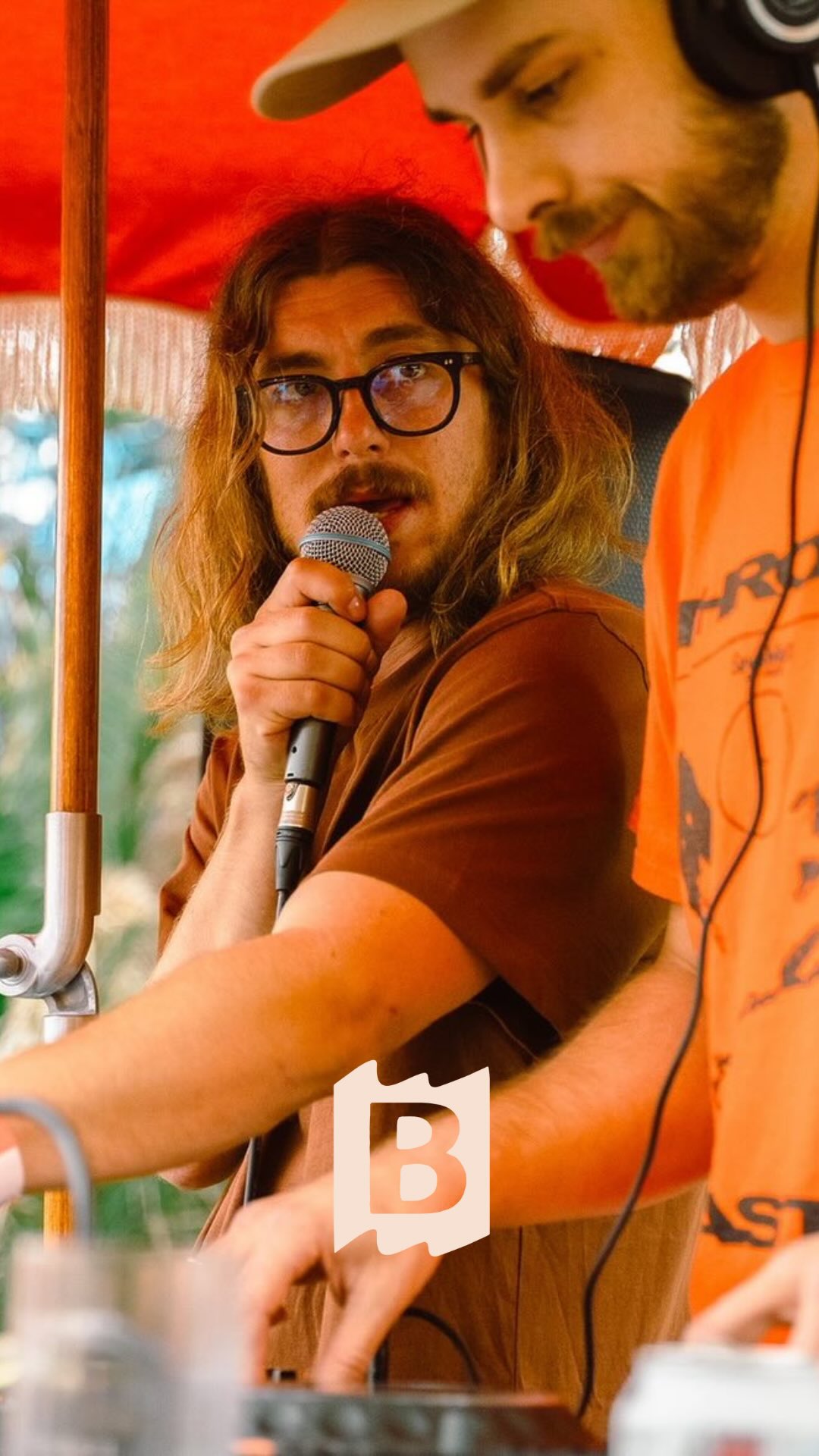 @winstonsurfshirt DJ set. Valentine’s Day. Fall in love or dance it out ~ either way, you’re winning 💘🪩 Tickets are flying (grab yours via the link in our bio, boo).
Want to see more big names at The Aussie? It starts with YOU. Support local. Buy a ticket. Grab a brew with your buds. That’s how we keep the good stuff coming, Ballina ❤️🍻