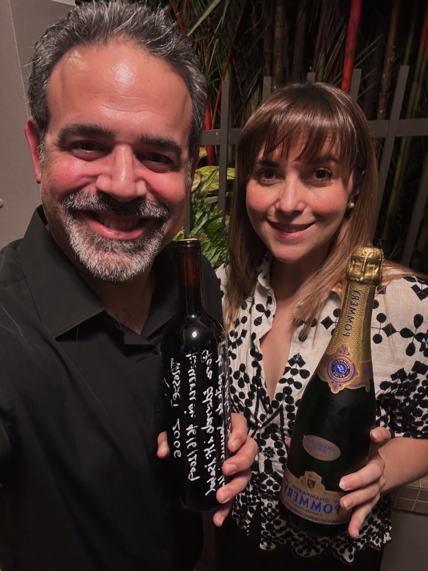 Champaña del año que nos casamos (2008) para empezar
y tinto del año que nos conocimos (2006) para el plato fuerte. Gracias por tanto @winewifetv❤️🍾🍷
#wine #vino #puertorico #amor #sanvalentín