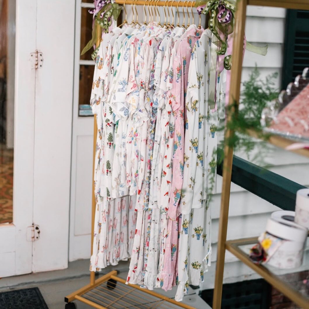 Retailers, this one’s for the sisters 💗
Sorority pajamas and matching cosmetic bags make the perfect giftable set for Big/Little reveals, bid day baskets, and sisterhood celebrations. These coordinated pieces are fun, functional, and an easy add-on sale your customers will love.
✨ Perfect for Big/Little gifting
✨ Great for bid day and recruitment season
✨ A cute, ready-to-gift set for college shoppers
Stock up on styles that celebrate sisterhood and make gifting easy. Your sorority customers will thank you!
@sororityandsisterhood | World Trade Division
#RetailGiftIdeas #SororityStyle #GiftableGoods